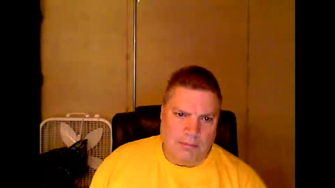 Snapshot of fletch32 chatting on 03-02-25, 01:16 jd online show from 03-02-25, 01:16