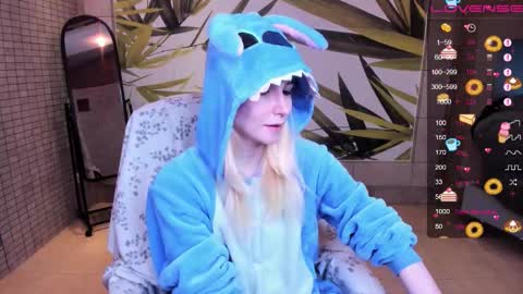 Snapshot of fleximona chatting on 02-01-26, 09:52 FlexiMona online show from 02-01-26, 09:52