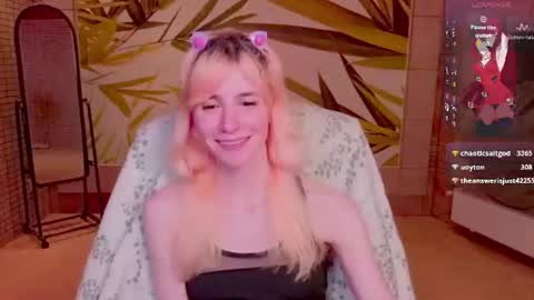 Snapshot of fleximona chatting on 08-02-26, 09:13 FlexiMona online show from 08-02-26, 09:13
