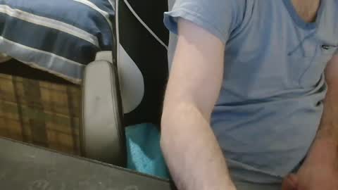 Snapshot of flict86682307 chatting on 12-21-24, 04:57 Flic online show from 12-21-24, 04:57