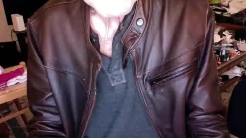 flip4u online show from 11-13-25, 01:04