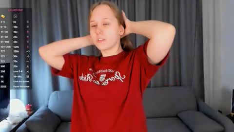 Doloras online show from 02-11-26, 08:36