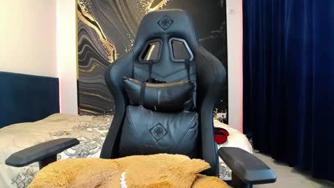 flirtdeea online show from 04-28-26, 02:11