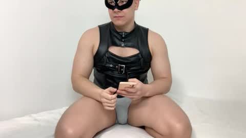 Snapshot of flirttwins chatting on 11-19-25, 05:46 Dasha and Vitalii online show from 11-19-25, 05:46