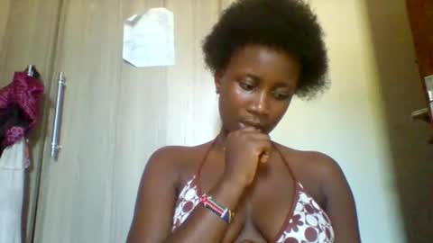 flirty_arrya online show from 04-13-26, 11:27
