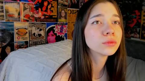 Emely  online show from 03-04-25, 10:05