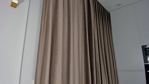 Emely  online show from 10-31-25, 01:56