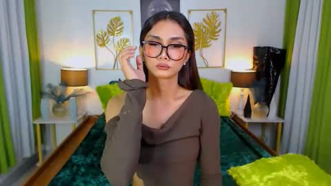 Snapshot of flirtymarga chatting on 09-21-25, 06:31 Marga online show from 09-21-25, 06:31
