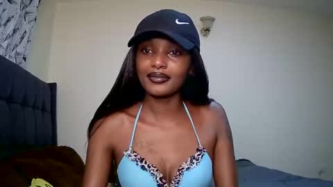 Snapshot of flirtyy_sheery chatting on 01-19-25, 12:50 sheery online show from 01-19-25, 12:50
