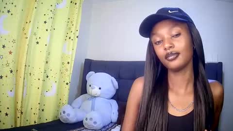 Snapshot of flirtyy_sheery chatting on 09-29-25, 03:11 sheery online show from 09-29-25, 03:11