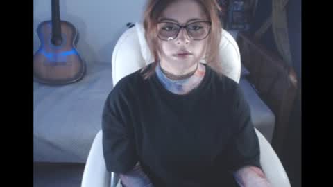 flor3citarockera online show from 06-15-26, 04:31