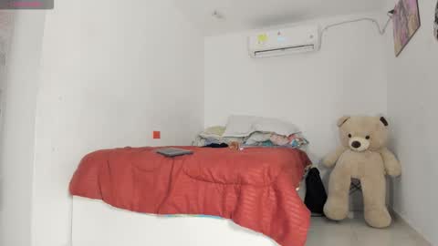    online show from 03-12-26, 04:18