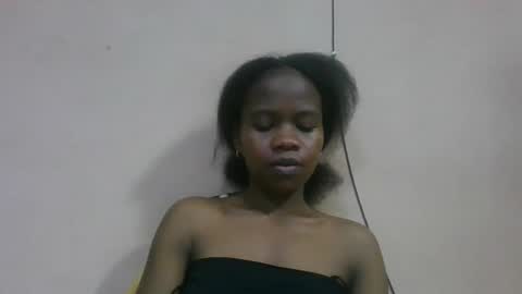 Snapshot of flora48230522373 chatting on 06-08-26, 03:23 flora48230522373 online show from 06-08-26, 03:23