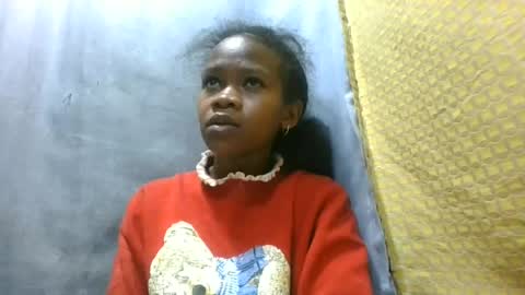 Snapshot of flora48230522373 chatting on 06-18-26, 04:02 flora48230522373 online show from 06-18-26, 04:02