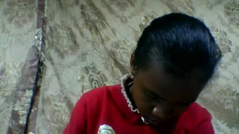 Snapshot of flora48230522373 chatting on 07-05-26, 04:25 flora48230522373 online show from 07-05-26, 04:25