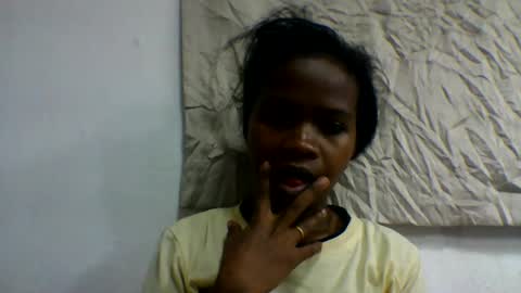 Snapshot of flora48230522373 chatting on 07-12-26, 02:41 flora48230522373 online show from 07-12-26, 02:41
