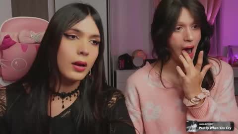 Snapshot of flora_angelical chatting on 11-09-25, 12:09 Angel online show from 11-09-25, 12:09