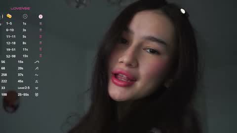 Snapshot of floralmuse chatting on 10-01-25, 03:34 Viola online show from 10-01-25, 03:34