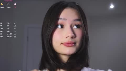 Snapshot of floralmuse chatting on 11-25-25, 06:02 Viola online show from 11-25-25, 06:02