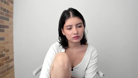 Snapshot of flordejamaica chatting on 11-04-25, 08:52 Tell me My Love online show from 11-04-25, 08:52