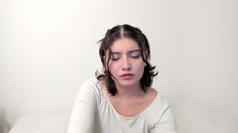 Snapshot of flordejamaica chatting on 11-08-25, 12:00 Tell me My Love online show from 11-08-25, 12:00