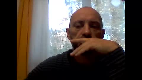 Snapshot of florekmilan chatting on 12-18-25, 09:59 florekmilan online show from 12-18-25, 09:59