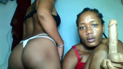 florencia011 online show from 02-25-25, 11:30