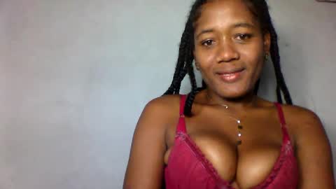 florencia011 online show from 03-11-25, 09:02