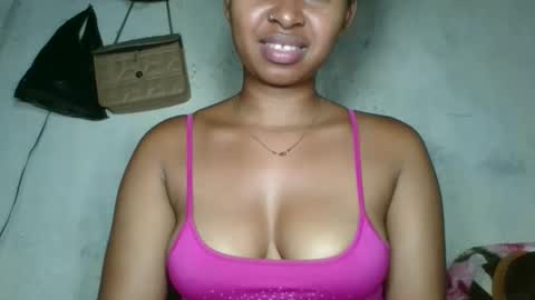 florencia011 online show from 11-04-25, 06:07