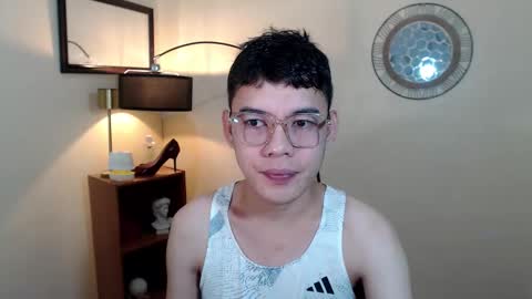 Snapshot of floriankeirxx_ chatting on 10-05-25, 03:05 floriankeirxx_ online show from 10-05-25, 03:05