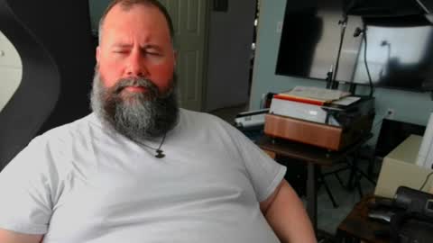 FloridaBear online show from 05-02-26, 04:23
