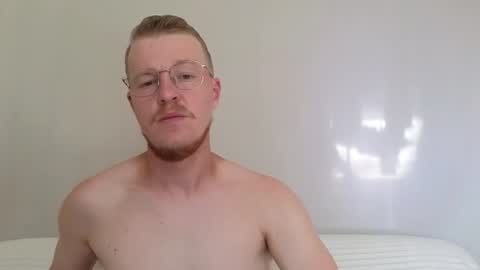 Snapshot of flower_haze chatting on 06-19-26, 04:39 Alexander online show from 06-19-26, 04:39