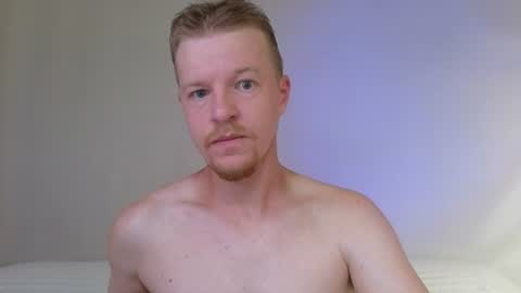 Snapshot of flower_haze chatting on 07-05-26, 03:13 Alexander online show from 07-05-26, 03:13