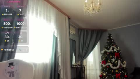 Nicole online show from 12-16-25, 01:32