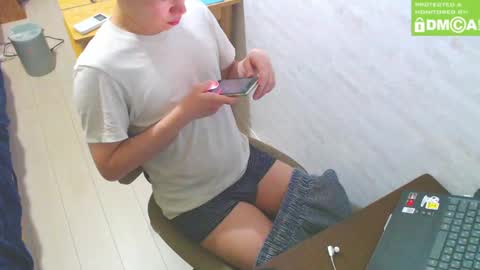 flowerbox online show from 02-24-25, 11:32