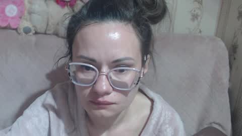 say meow and send tip  online show from 04-05-26, 08:55