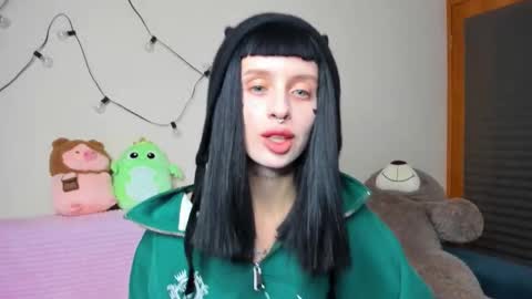 Snapshot of flowerofsin2001 chatting on 10-02-25, 03:52 Flower online show from 10-02-25, 03:52