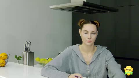 Katrin online show from 11-23-25, 02:17
