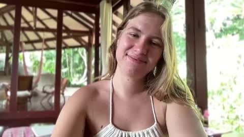 Snapshot of fluffy_bunnyxxx chatting on 02-10-25, 04:19 fluffy_bunnyxxx online show from 02-10-25, 04:19