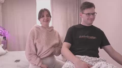 Snapshot of fluffy_hat chatting on 02-16-25, 11:59 Fluffy and Krut online show from 02-16-25, 11:59