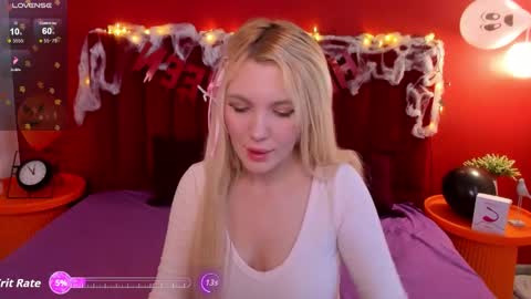 Monica online show from 10-20-25, 01:17