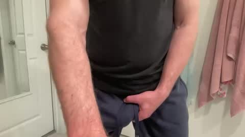 Snapshot of flyersguy84 chatting on 02-11-26, 04:34 Average Joe online show from 02-11-26, 04:34