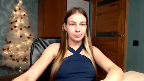 Molli  Ready for any play with you. Hottest show in pvt  Help a student earn big tokens  online show from 12-16-24, 03:30