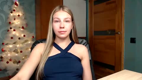 Molli  Ready for any play with you. Hottest show in pvt  Help a student earn big tokens  online show from 01-24-25, 02:07