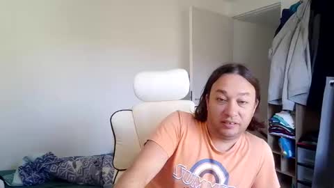 Snapshot of foix228489 chatting on 09-23-25, 09:23 foxalwaysexcited online show from 09-23-25, 09:23