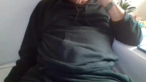 folletto1 online show from 10-19-25, 03:12