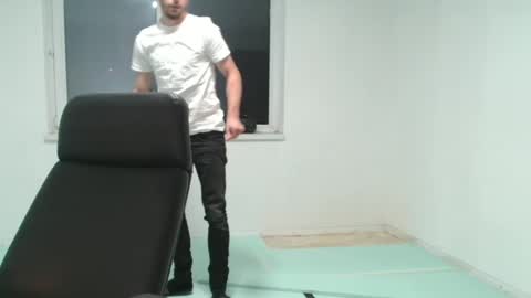 independent model online show from 02-10-25, 08:00