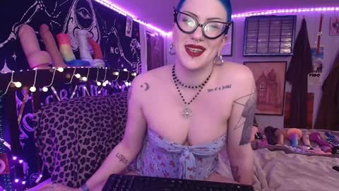 Fonda Dix online show from 02-26-25, 01:21
