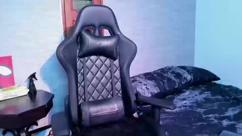 Snapshot of foniland_ chatting on 03-12-26, 09:43 Foni online show from 03-12-26, 09:43