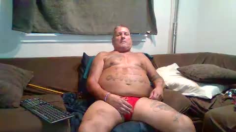 Snapshot of fordsd1000 chatting on 09-28-25, 04:01 Fordsd1000 online show from 09-28-25, 04:01